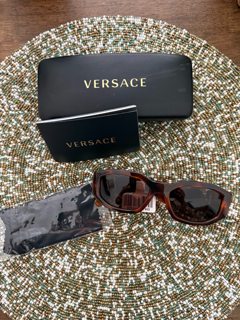 Versace Biggie‎ Sunglasses Tortoise
Brown